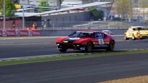 RC Formula en VHC à Magny-Cours avec sa De Tomaso et un équipage au top !