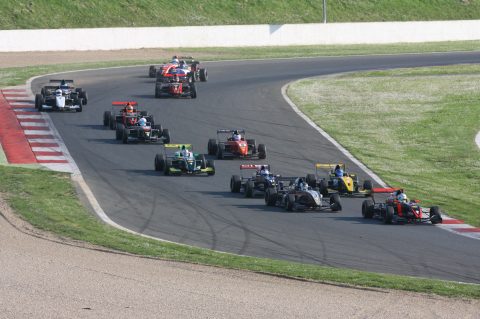 Monoplace V de V courses 1 et 2
